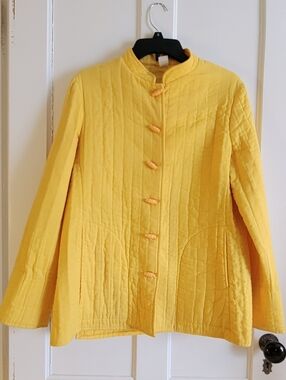 Vintage 60s 70s ILGWU Yellow Quilted Jacket Mandarin Collar Frog Toggle Closure